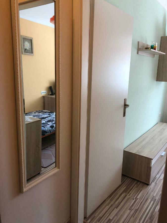 Apartma Mahnic 포스토이나 외부 사진